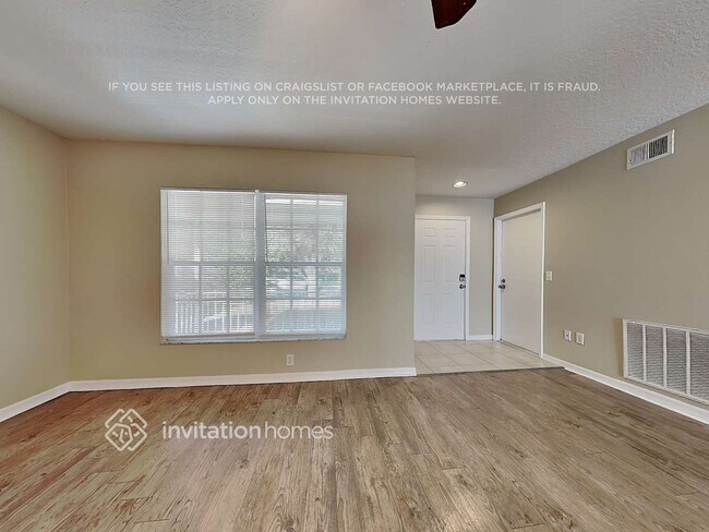 Foto del edificio - 5803 Meadowpark Pl