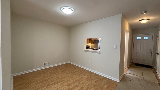 Foto del edificio - 367 Hadleigh Ln