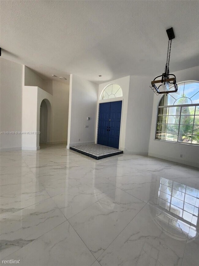 Foto del edificio - 5 br, 3 bath House - 1506 Lantana Ct