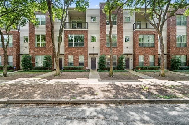 Primary Photo - 4315 Holland Ave