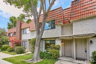 Building Photo - 28035 Ridgebrook Ct