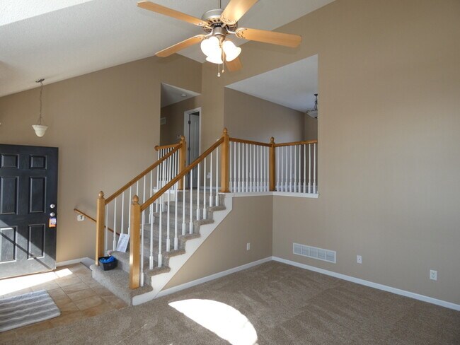 Foto del edificio - 9304 NE 116th Ter. Kansas City, MO Lots of...