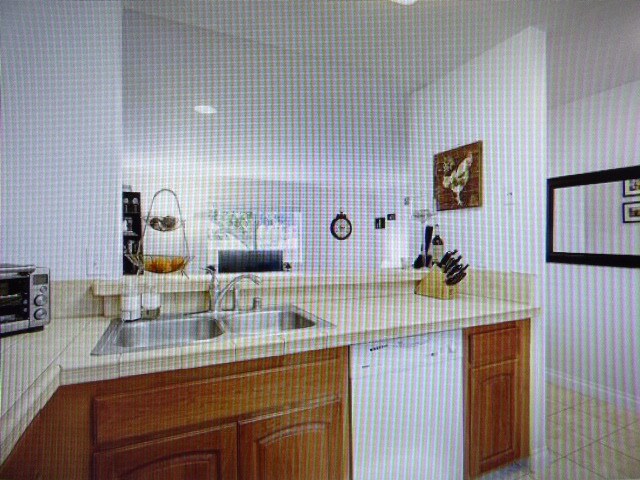 Building Photo - 7425 Charmant Dr