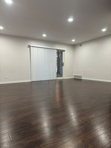 Foto del edificio - 675 Grove Terrace