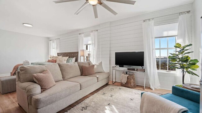 Foto del edificio - 10343 E County Hwy 30A