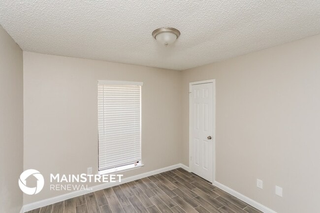 Foto del edificio - 10405 Kinslow Dr