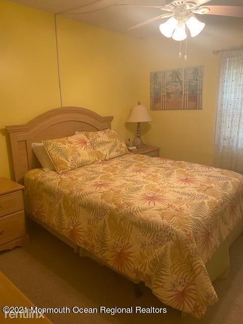 Foto del edificio - 1 br, 1 bath Condo - 45 Sampson Ave Apt 8