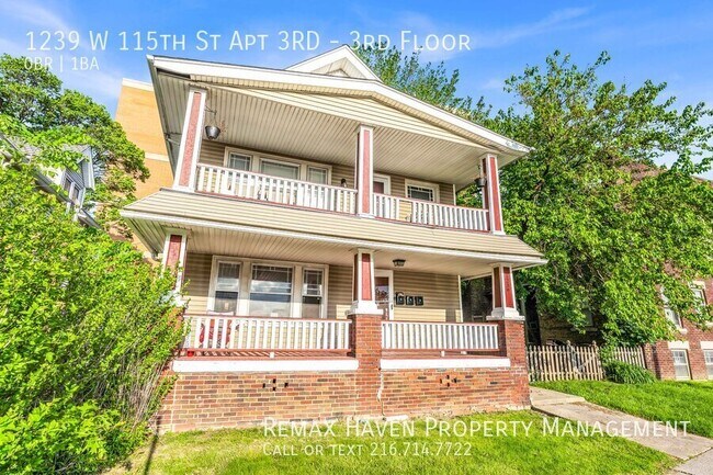 Building Photo - 1239 W 115th St