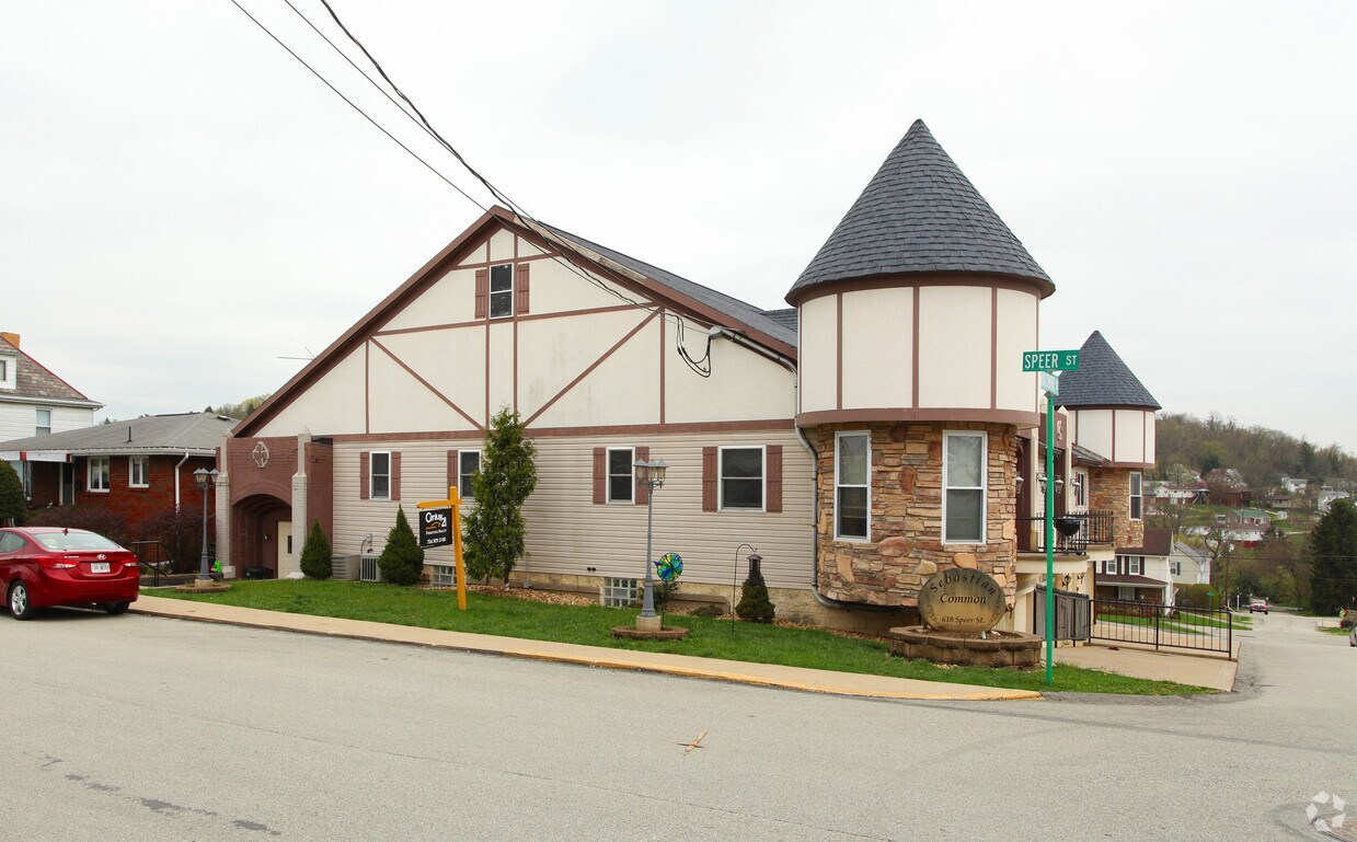 Sebastian Common Apartments in Belle Vernon, PA