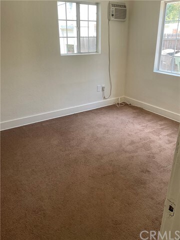 Foto del edificio - 4091 Linwood Pl