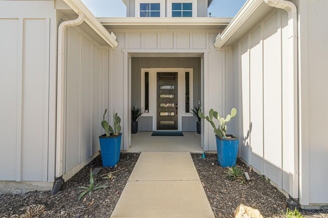 Foto del edificio - 253 Sweeping Sage Ln