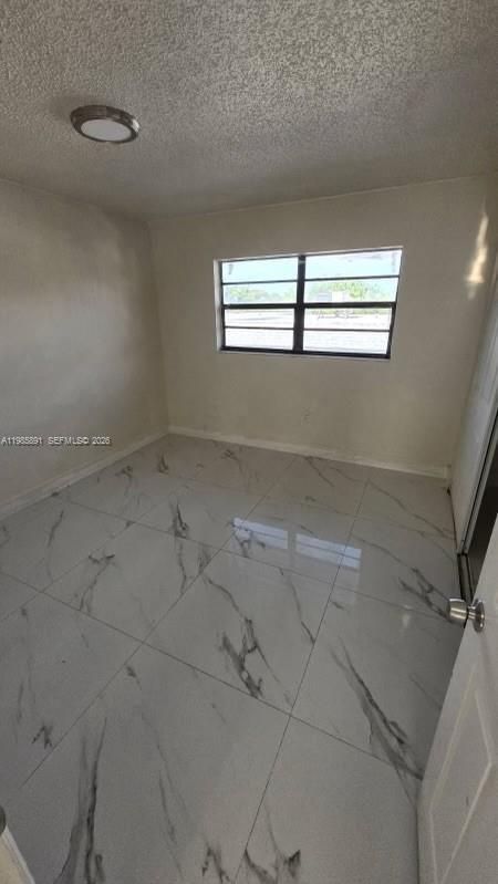 Foto del edificio - 208 Avondale Dr