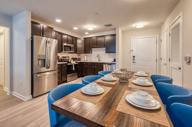 Building Photo - 4012 Breakview Dr