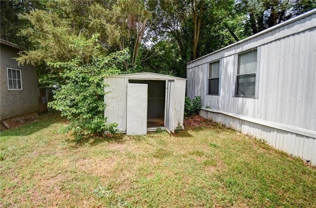 Foto del edificio - 7112 Prospect Church Rd