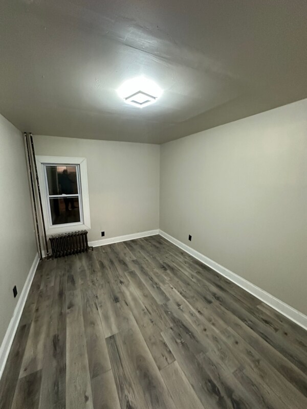 Foto del edificio - 1310 Willis Ave