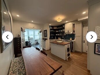 Foto del edificio - 538 25th Pl NE