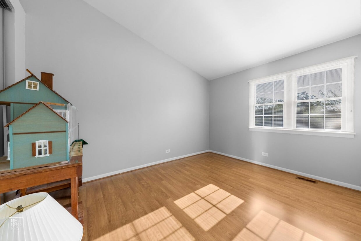 Primary Photo - Schaumburg Two Story Townhome