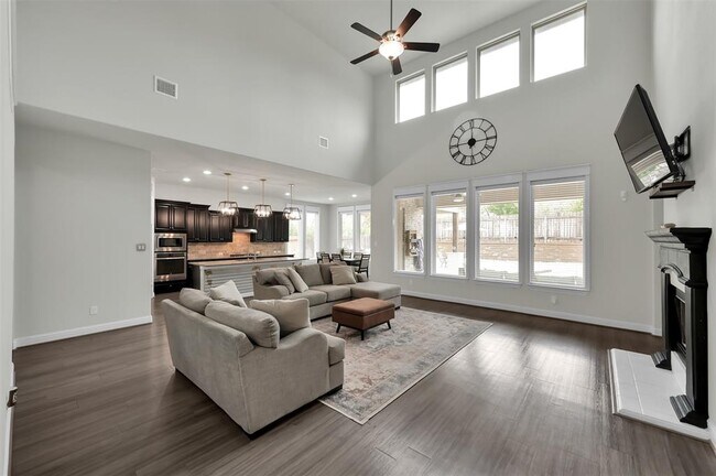 Foto del edificio - 2167 Graystone Hills Dr