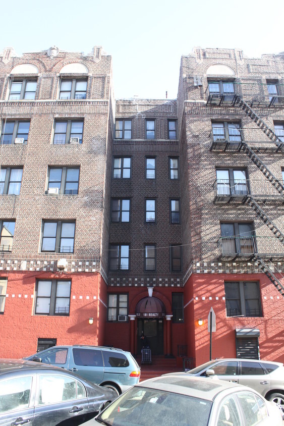 Foto del edificio - 265 E 181st St