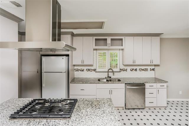 Building Photo - 2605 Woodmere Dr
