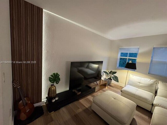 Foto del edificio - 8960 NW 97th Ave
