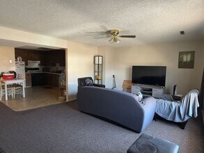 Building Photo - 745 1350 S