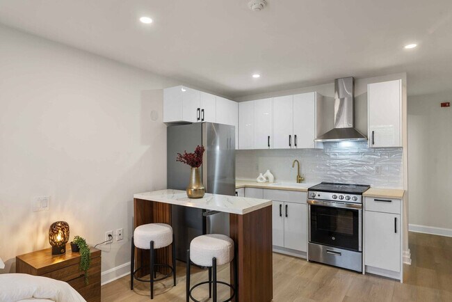 Photo du bâtiment - 7860 RR 20