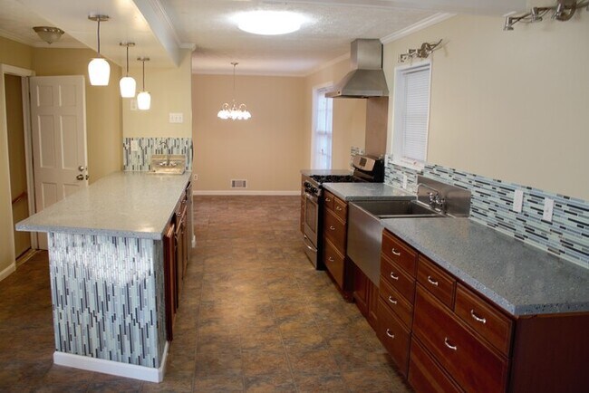 Foto del edificio - 2625 Loring Rd NW