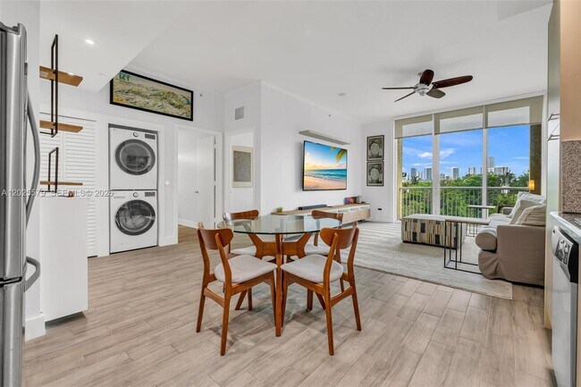 Foto del edificio - 1350 NW 8th Ct