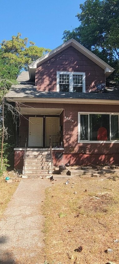 Primary Photo - 1214 W 8th Ave
