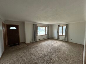 Building Photo - 1302 9th St N