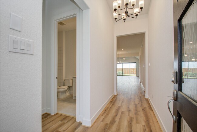 Foto del edificio - 24554 Carleton Lake Ln