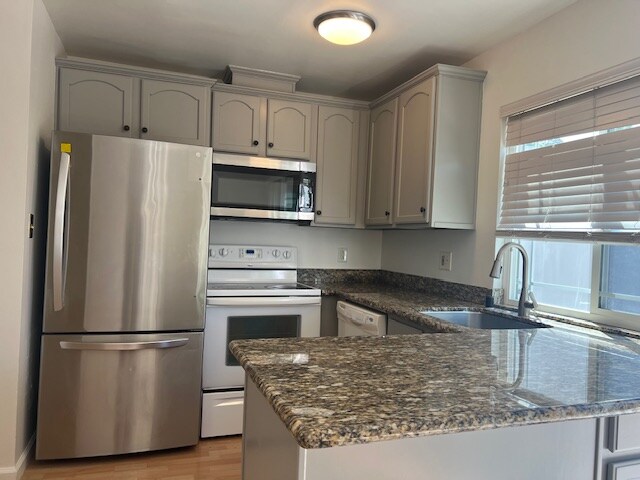 Foto del edificio - 4861 Saginaw Cir
