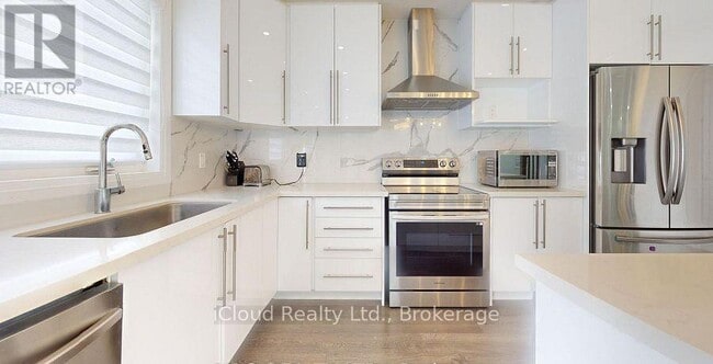 Building Photo - 11 Moriarity Dr