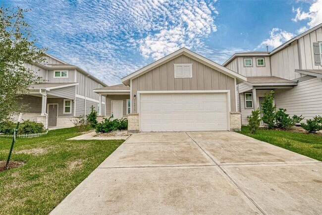Building Photo - 16015 Kingfield Haven Dr