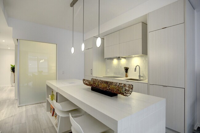 Photo du bâtiment - 615 6 SE