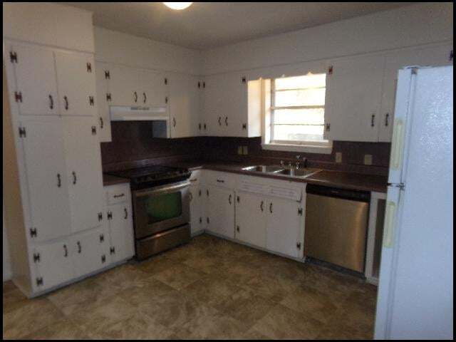 Foto del edificio - 107 S Holly St