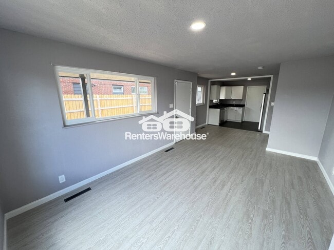 Foto del edificio - 3525 Forest St