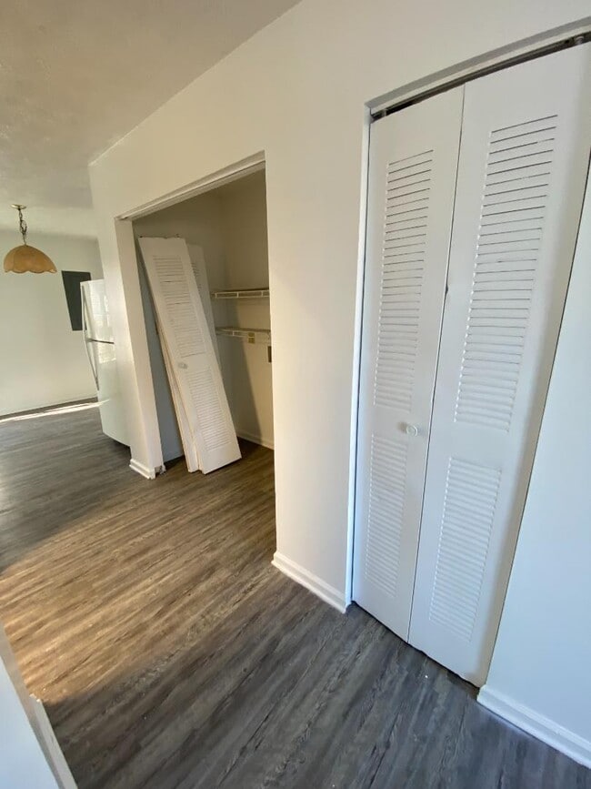 Foto del edificio - 98 Andrea Dr