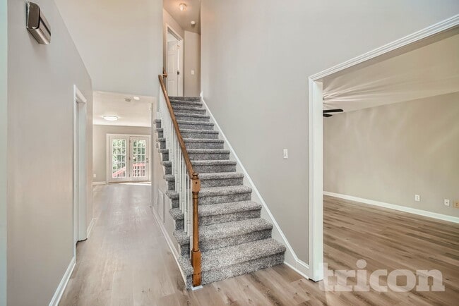 Building Photo - 4021 Raccoon Run Ct