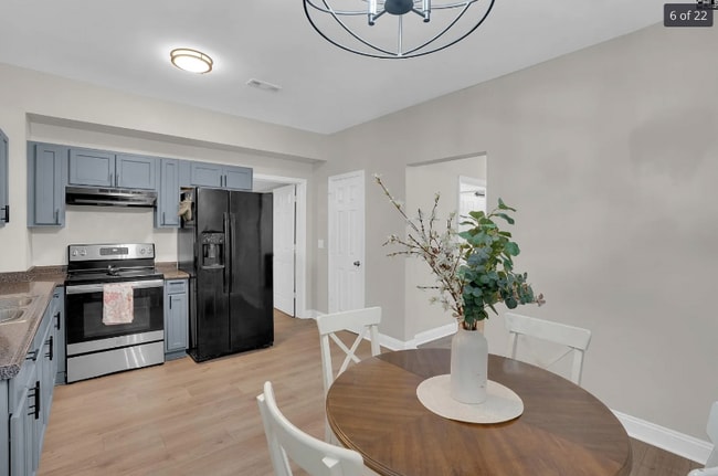 Building Photo - 1100 Columbia College Dr