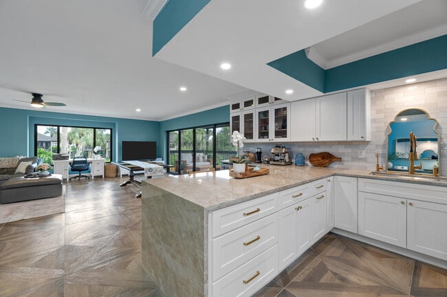 Building Photo - 13400 Polo Rd W