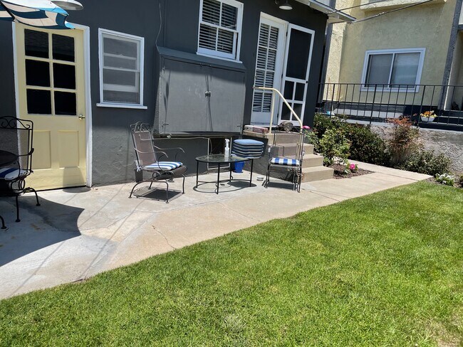 Foto del edificio - 2326 Oak St