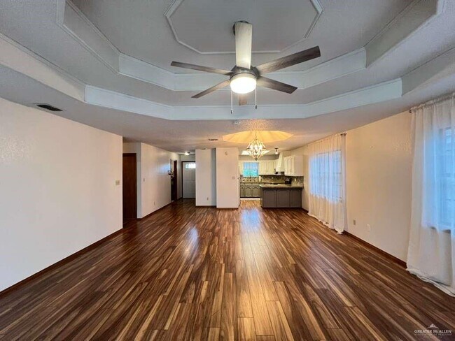 Building Photo - 12 Santa Anna Dr