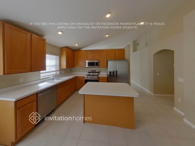 Building Photo - 19250 Fishermans Bend Dr