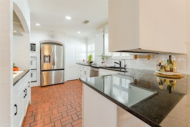 Foto del edificio - 11407 Iberia Dr