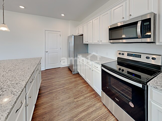 Building Photo - 2119 Laurel Walk Ln