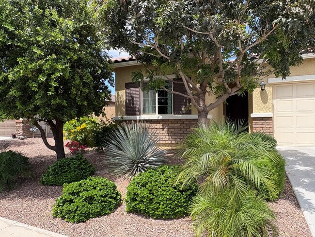 Foto del edificio - 21248 W Palm Ln