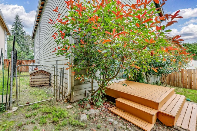 Building Photo - Two story home in Suquamish