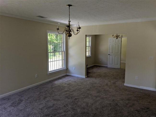 Building Photo - 515 Briarcliff Rd